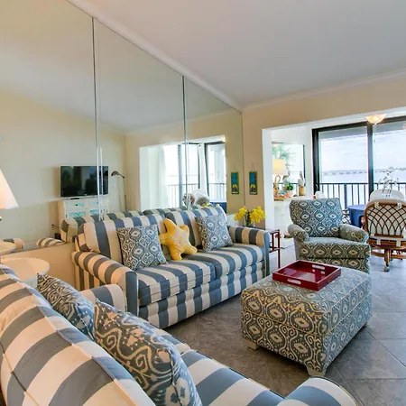 Villa Mariner Pointe 1013